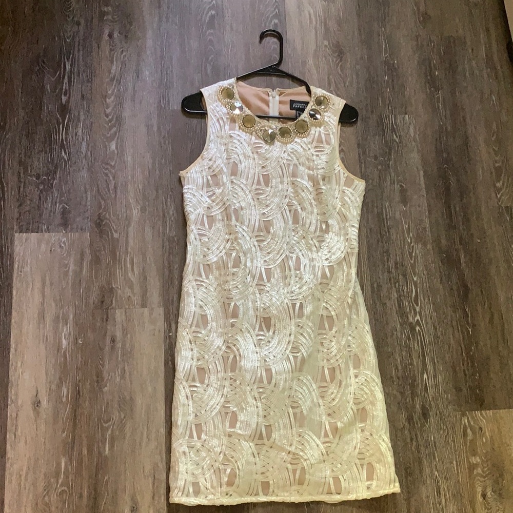 Beautiful white and tan dress by Adrianna Papell.